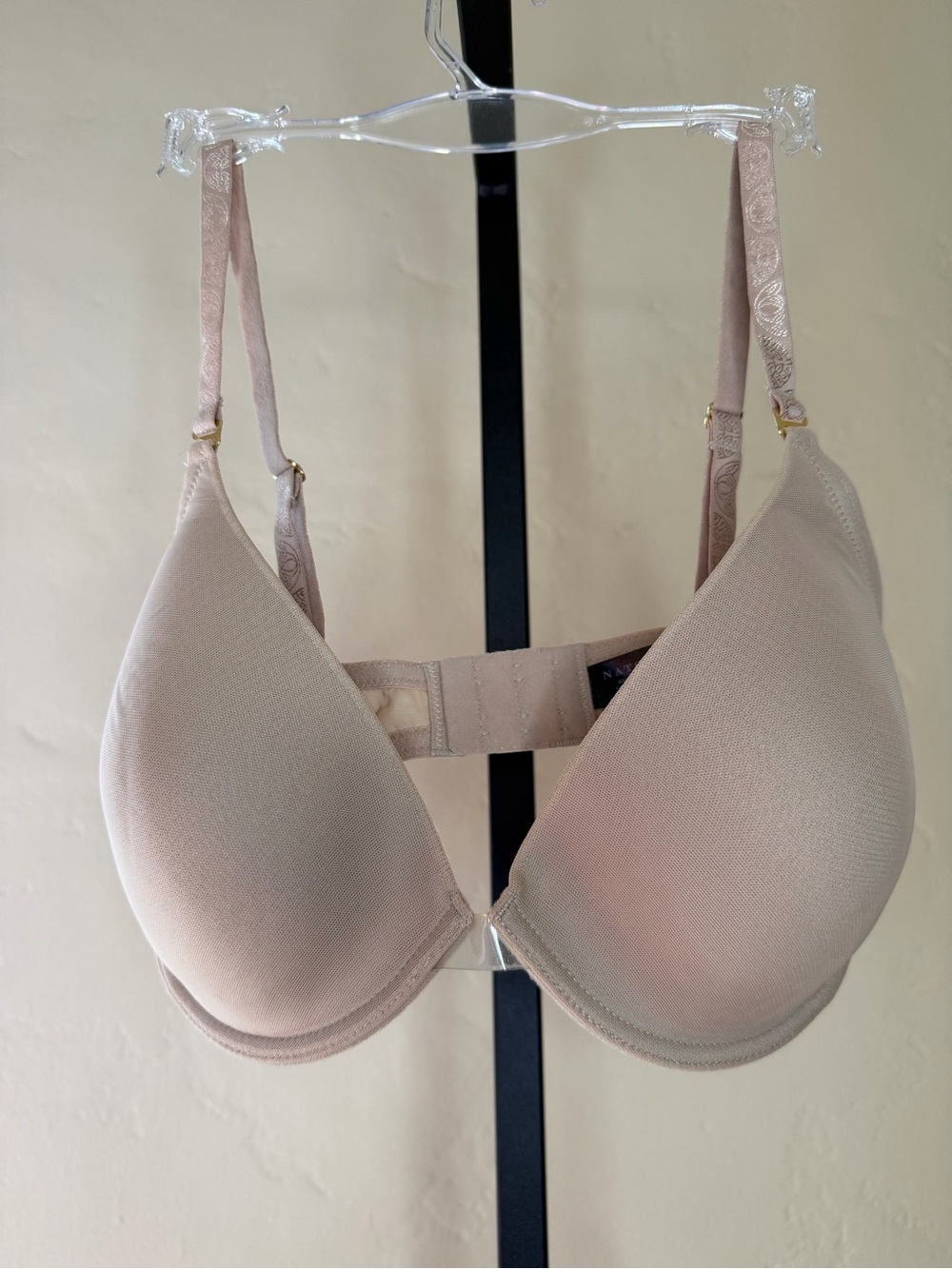 Natori Cafe Beige Nude Smooth T-Shirt Bra with clear no show center strip 34DD
